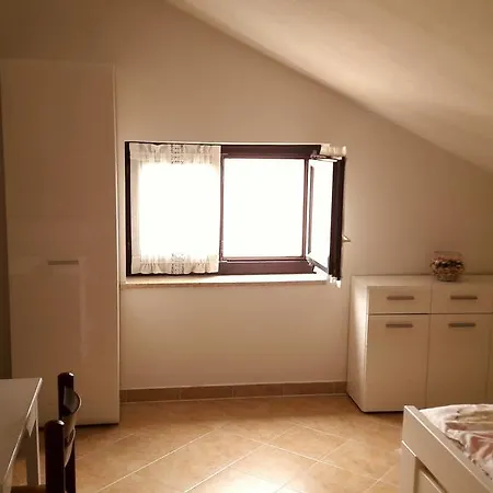 Mirela Apartamento *