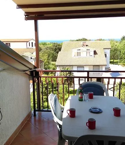 Mirela アパート *