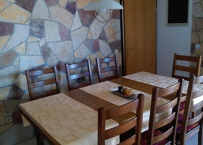 Mirela * ポレッチ