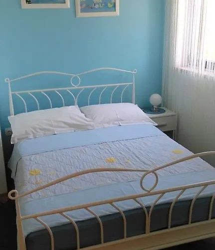 Mirela アパート ポレッチ