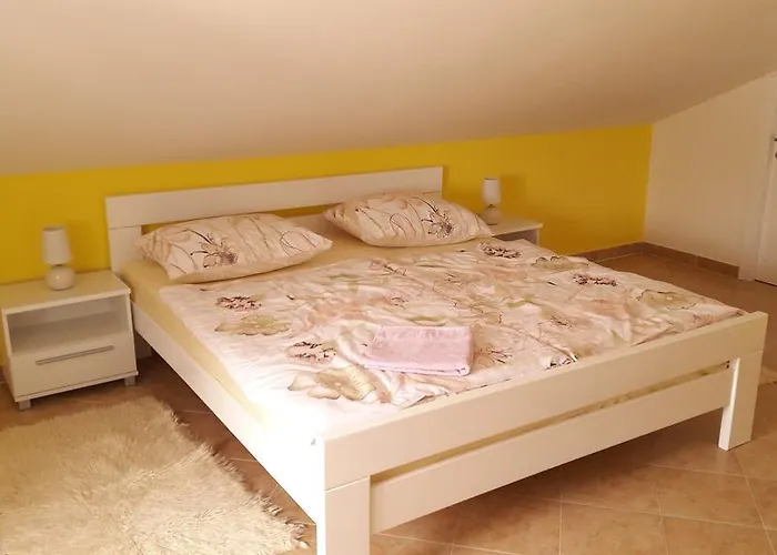 アパート Mirela ポレッチ