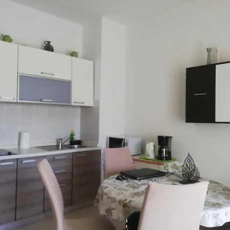 Mirela Apartamento